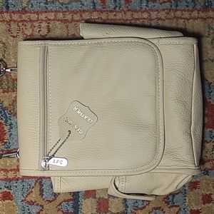 APC CREAM LEATHER CROSSBODY BAG